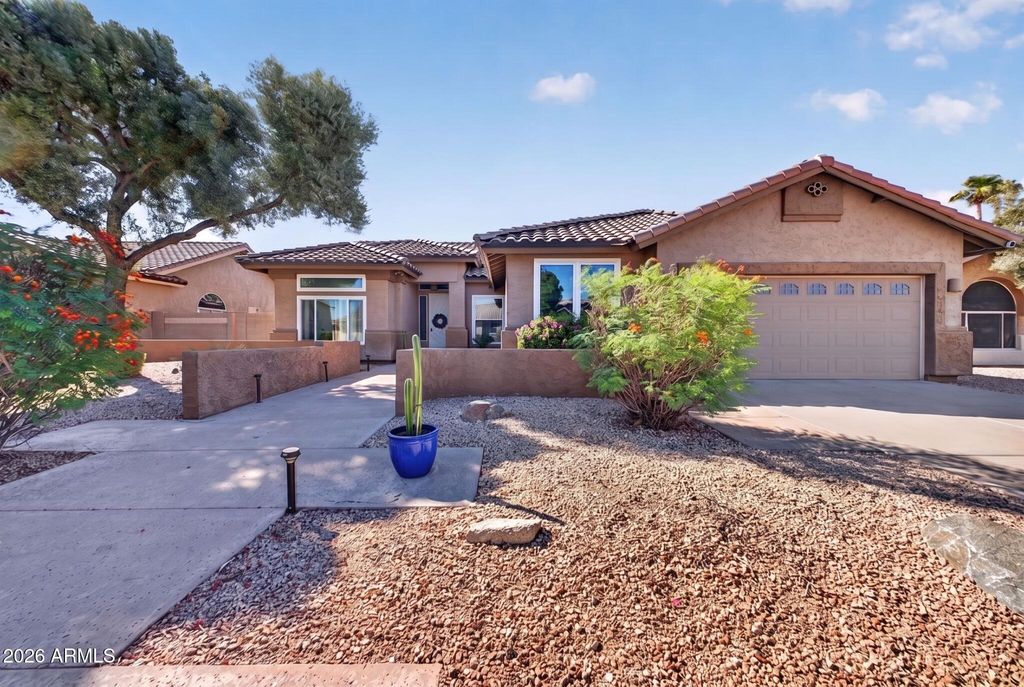 297 W OXFORD Lane, Gilbert, AZ 85233 — exterior