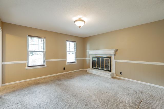 915 Sherry Circle, Hixson, TN 37343