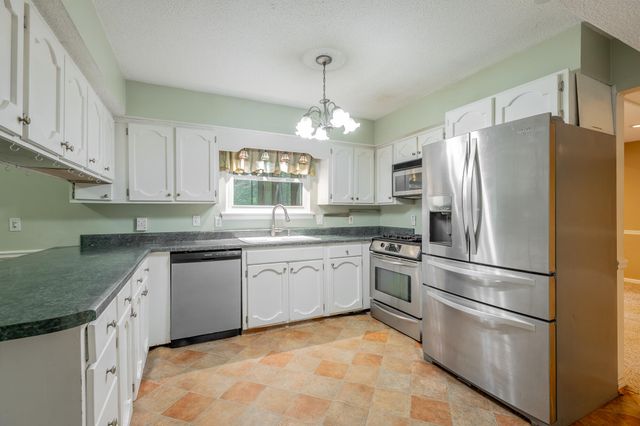 915 Sherry Circle, Hixson, TN 37343