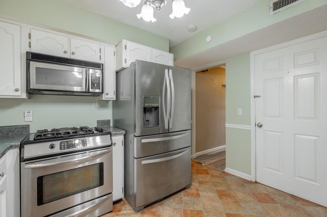 915 Sherry Circle, Hixson, TN 37343