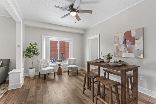 540 W 10TH AVENUE, Oshkosh, WI 54902