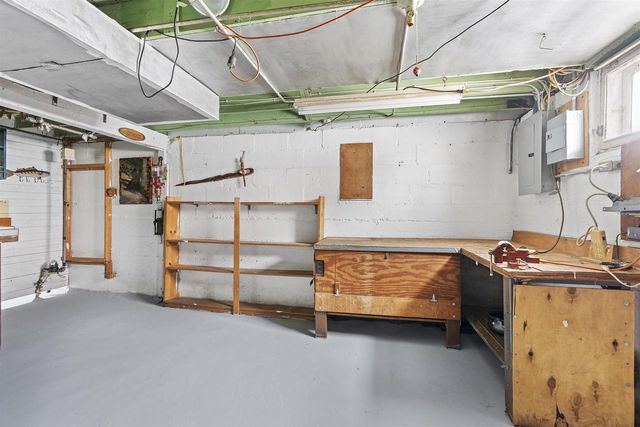 540 W 10TH AVENUE, Oshkosh, WI 54902