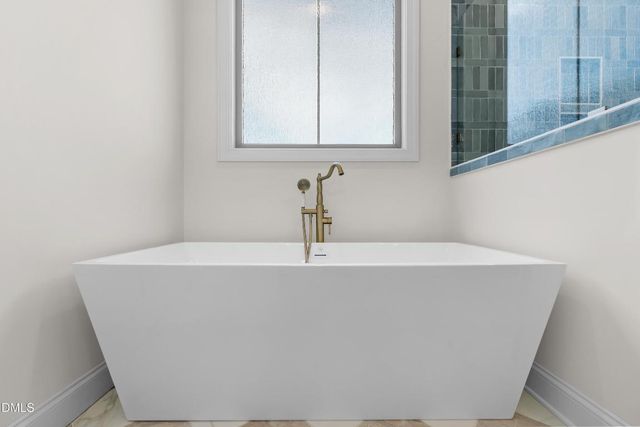 12815 Cricket Cove Court, Zebulon, NC 27597