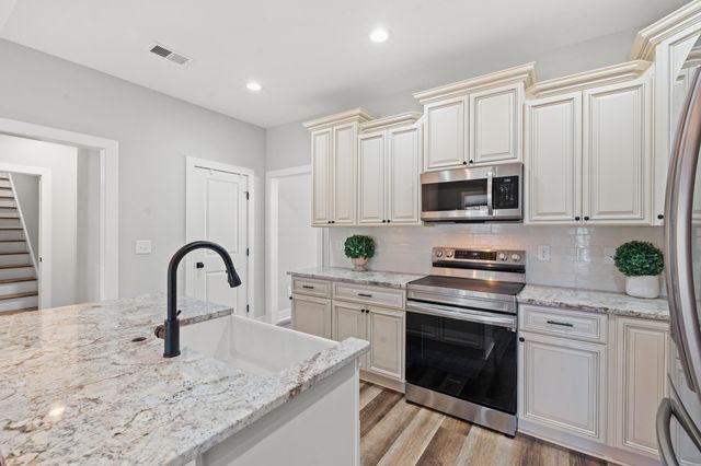 2505 Suzanne Dr., Conway, SC 29526