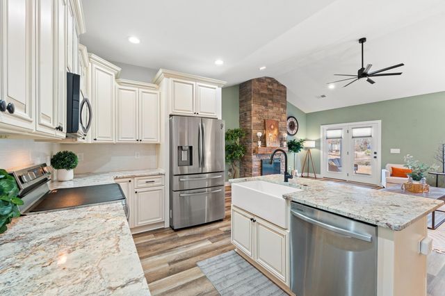 2505 Suzanne Dr., Conway, SC 29526