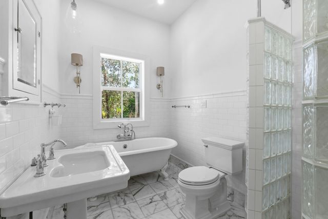 1615 Monroe Street, Hollywood, FL 33020