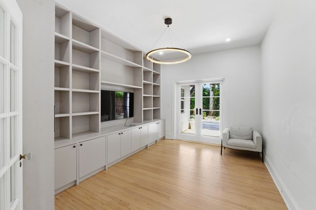 1615 Monroe Street, Hollywood, FL 33020