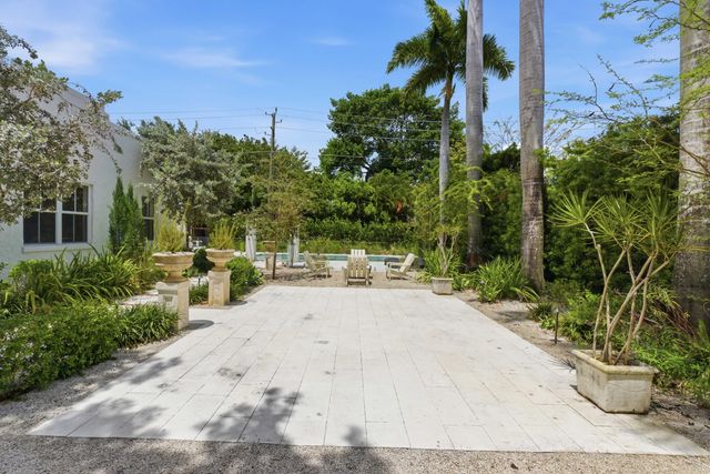 1615 Monroe Street, Hollywood, FL 33020