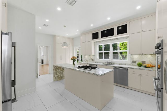 1615 Monroe Street, Hollywood, FL 33020