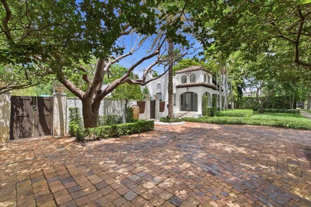 1615 Monroe Street, Hollywood, FL 33020