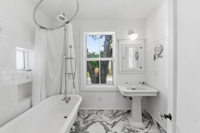 1615 Monroe Street, Hollywood, FL 33020