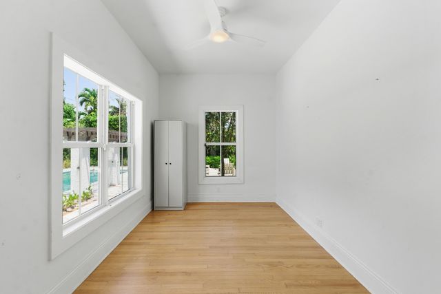 1615 Monroe Street, Hollywood, FL 33020