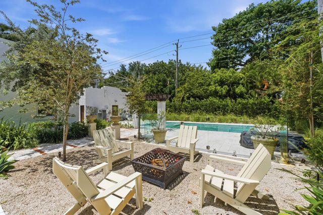 1615 Monroe Street, Hollywood, FL 33020