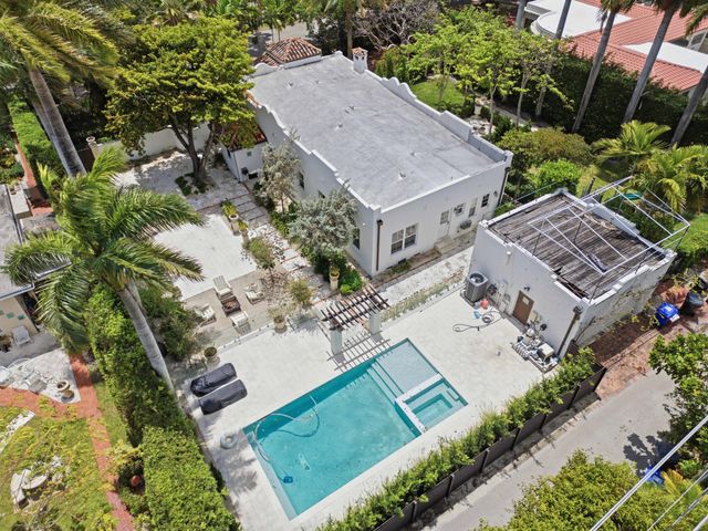 1615 Monroe Street, Hollywood, FL 33020