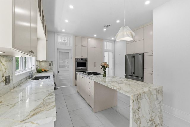 1615 Monroe Street, Hollywood, FL 33020