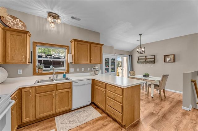 713 N Eagle Pass Drive, Lawrence, KS 66049