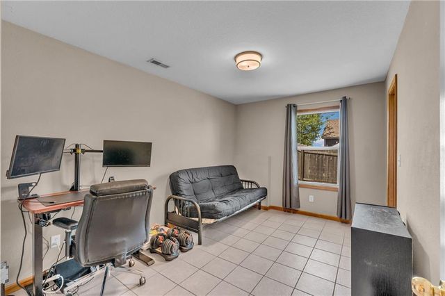 713 N Eagle Pass Drive, Lawrence, KS 66049