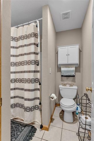 713 N Eagle Pass Drive, Lawrence, KS 66049