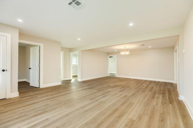 136 Talisman Street, Lake Jackson, TX 77566