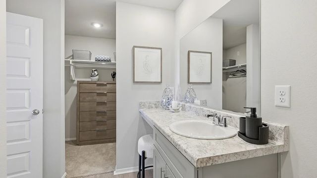 6604 SW Memphis Avenue, Bentonville, AR 72713