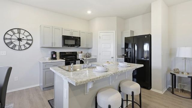 6604 SW Memphis Avenue, Bentonville, AR 72713