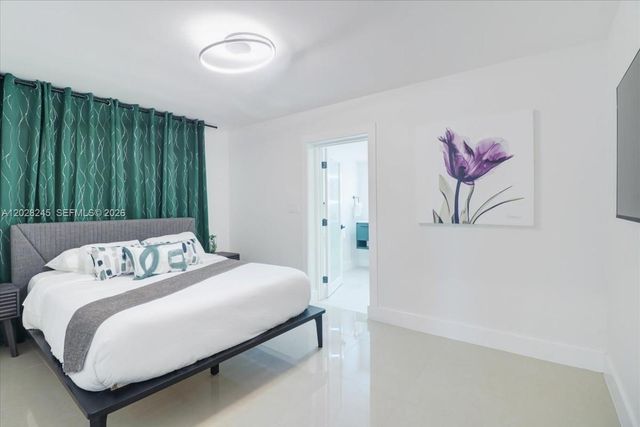 2215 Cleveland Street, Hollywood, FL 33020