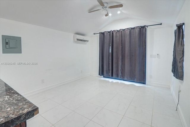 2215 Cleveland Street, Hollywood, FL 33020