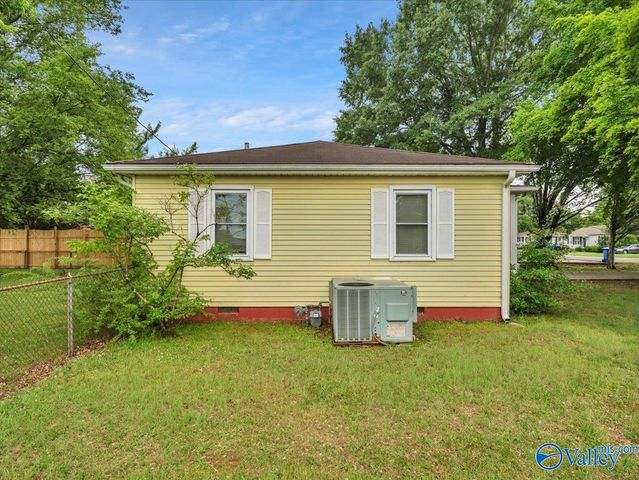 301 Shaw Street, Athens, AL 35611