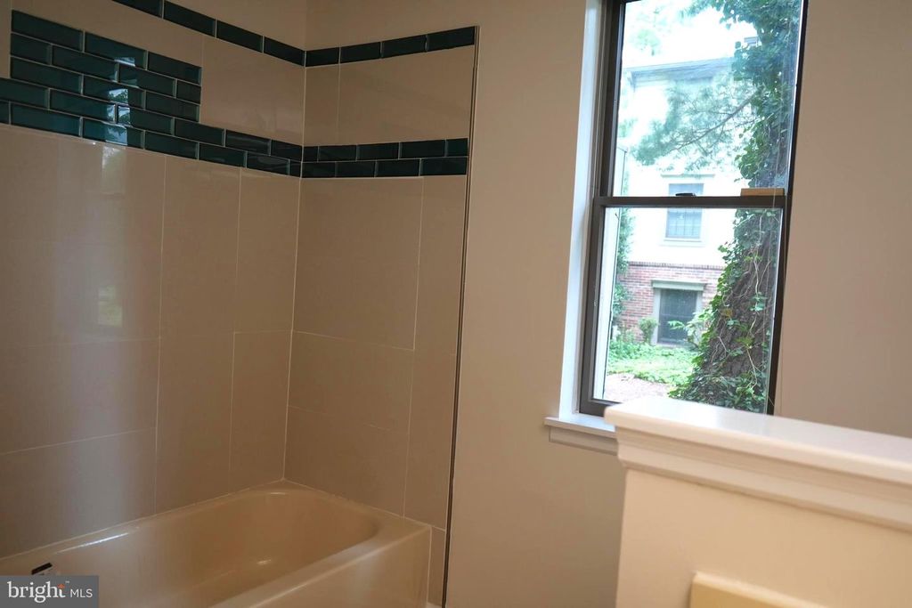 18704 CALEDONIA CT #C, Germantown, MD 20874