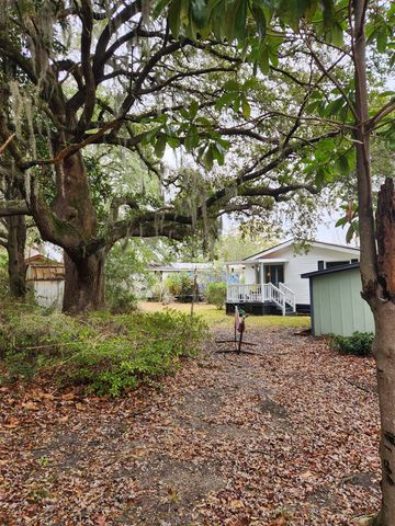 169 Crooked Island Circle, Murrells Inlet, SC 29576