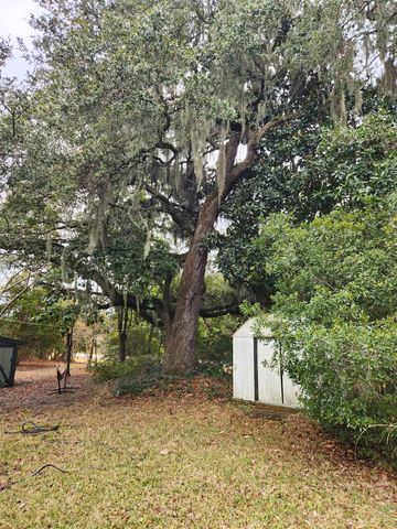 169 Crooked Island Circle, Murrells Inlet, SC 29576