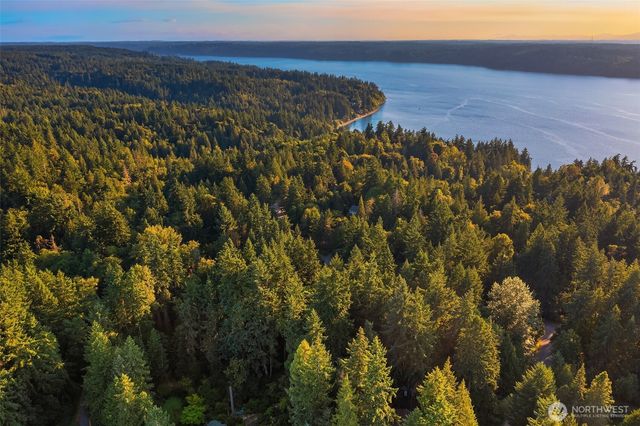 107 133rd Street SW, Vashon, WA 98070