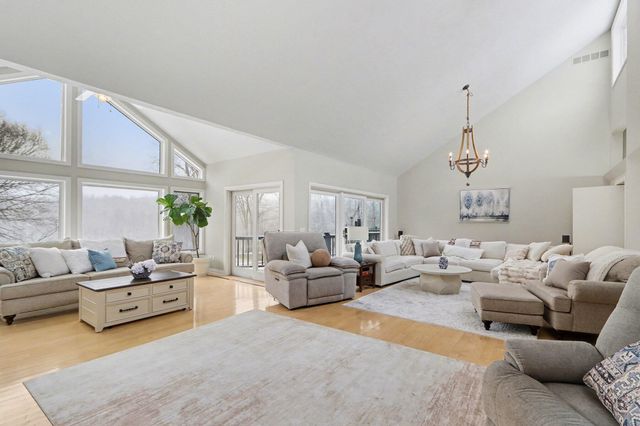 9209 W L Avenue W, Oshtemo Twp, MI 49009