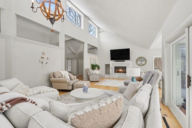 9209 W L Avenue W, Oshtemo Twp, MI 49009