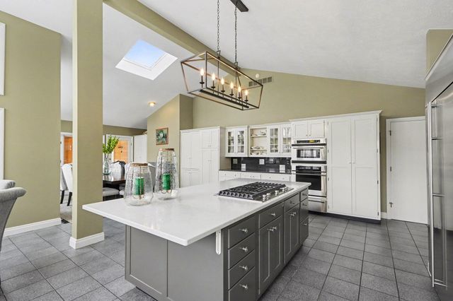 9209 W L Avenue W, Oshtemo Twp, MI 49009