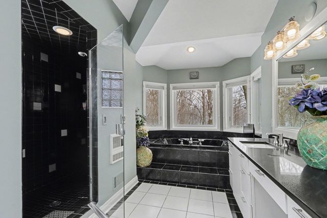 9209 W L Avenue W, Oshtemo Twp, MI 49009