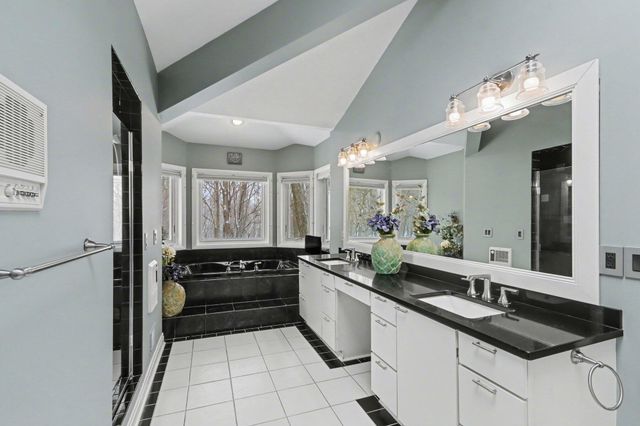 9209 W L Avenue W, Oshtemo Twp, MI 49009