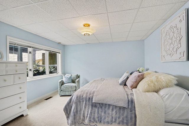 9209 W L Avenue W, Oshtemo Twp, MI 49009