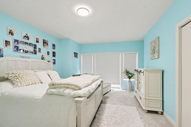 9209 W L Avenue W, Oshtemo Twp, MI 49009