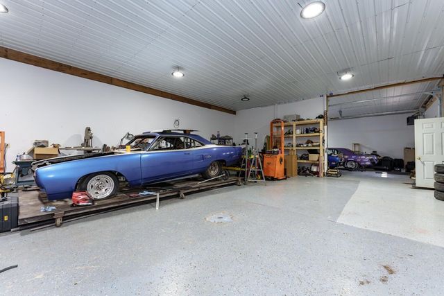 9209 W L Avenue W, Oshtemo Twp, MI 49009