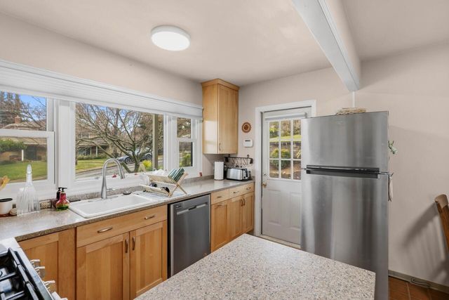 605 Elkader Street, Ashland, OR 97520