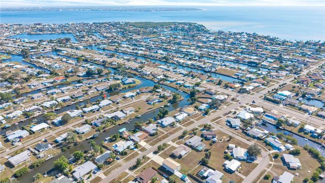 127 GODFREY AVENUE NE, Port Charlotte, FL 33952