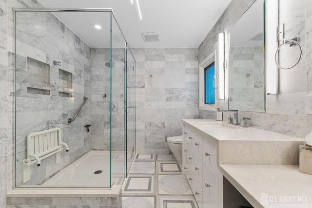 8 Willow Ridge Court, Old Bridge, NJ 08857