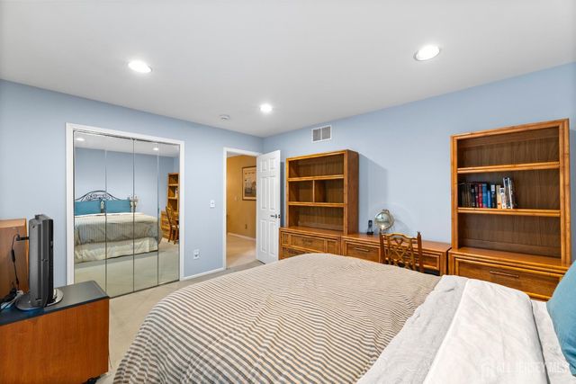 8 Willow Ridge Court, Old Bridge, NJ 08857