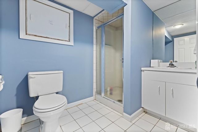 8 Willow Ridge Court, Old Bridge, NJ 08857