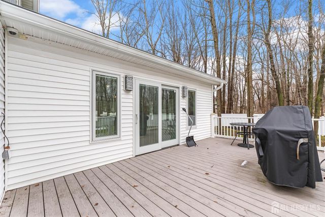 8 Willow Ridge Court, Old Bridge, NJ 08857