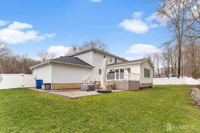 8 Willow Ridge Court, Old Bridge, NJ 08857