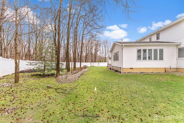 8 Willow Ridge Court, Old Bridge, NJ 08857