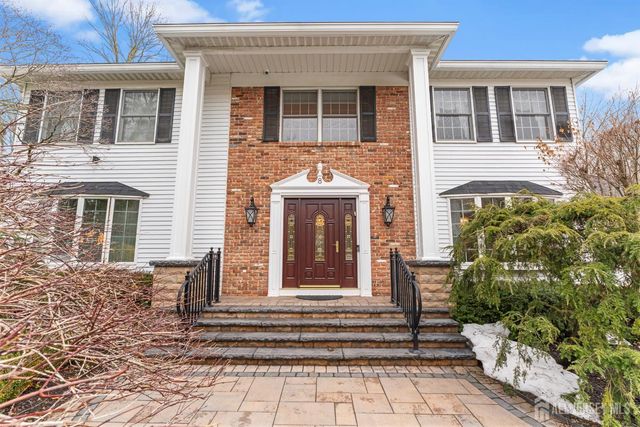 8 Willow Ridge Court, Old Bridge, NJ 08857
