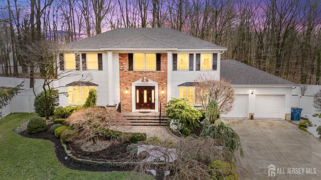 8 Willow Ridge Court, Old Bridge, NJ 08857